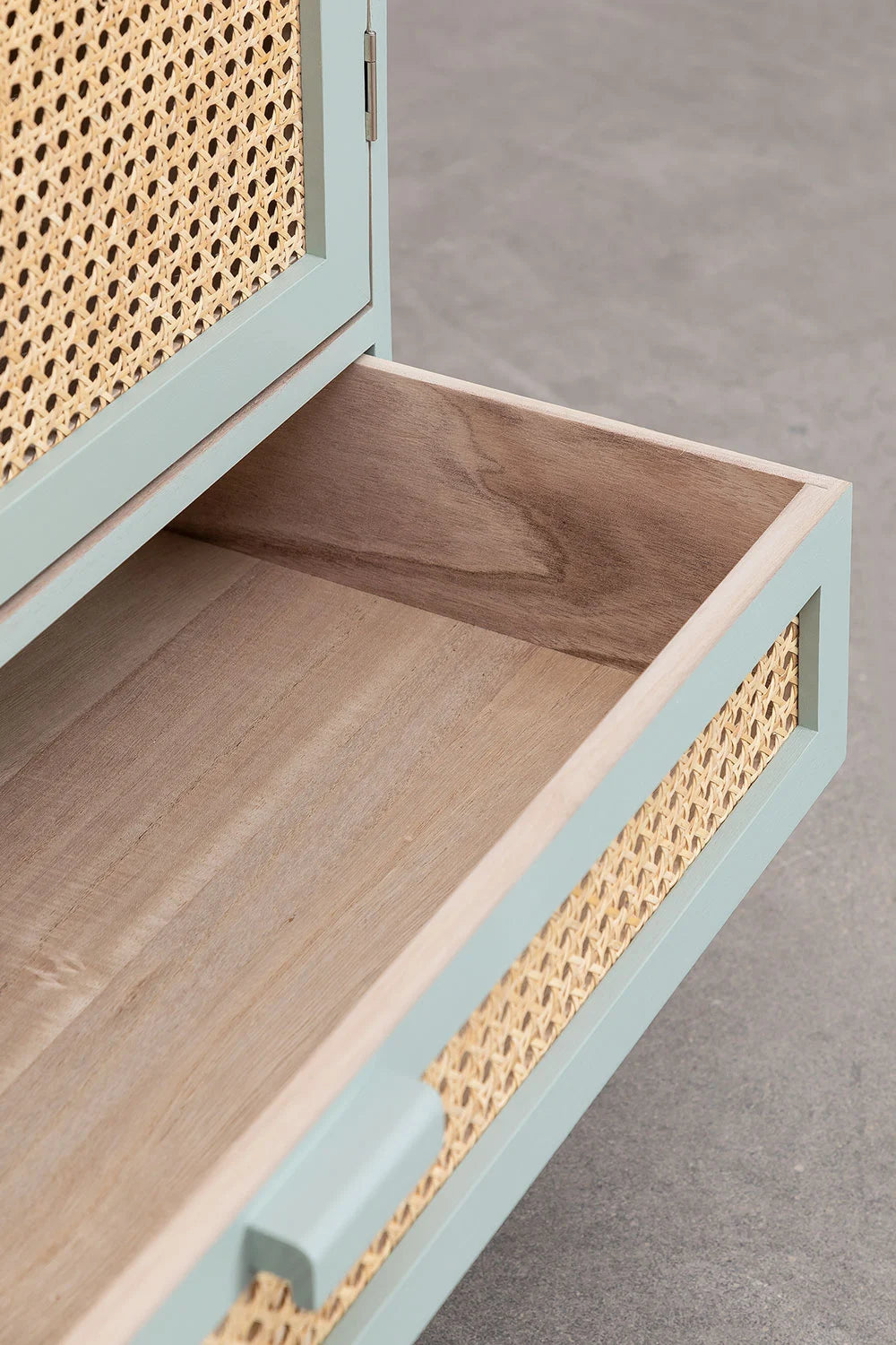 Armoire avec Tiroir en Bois & Portes en Rotin