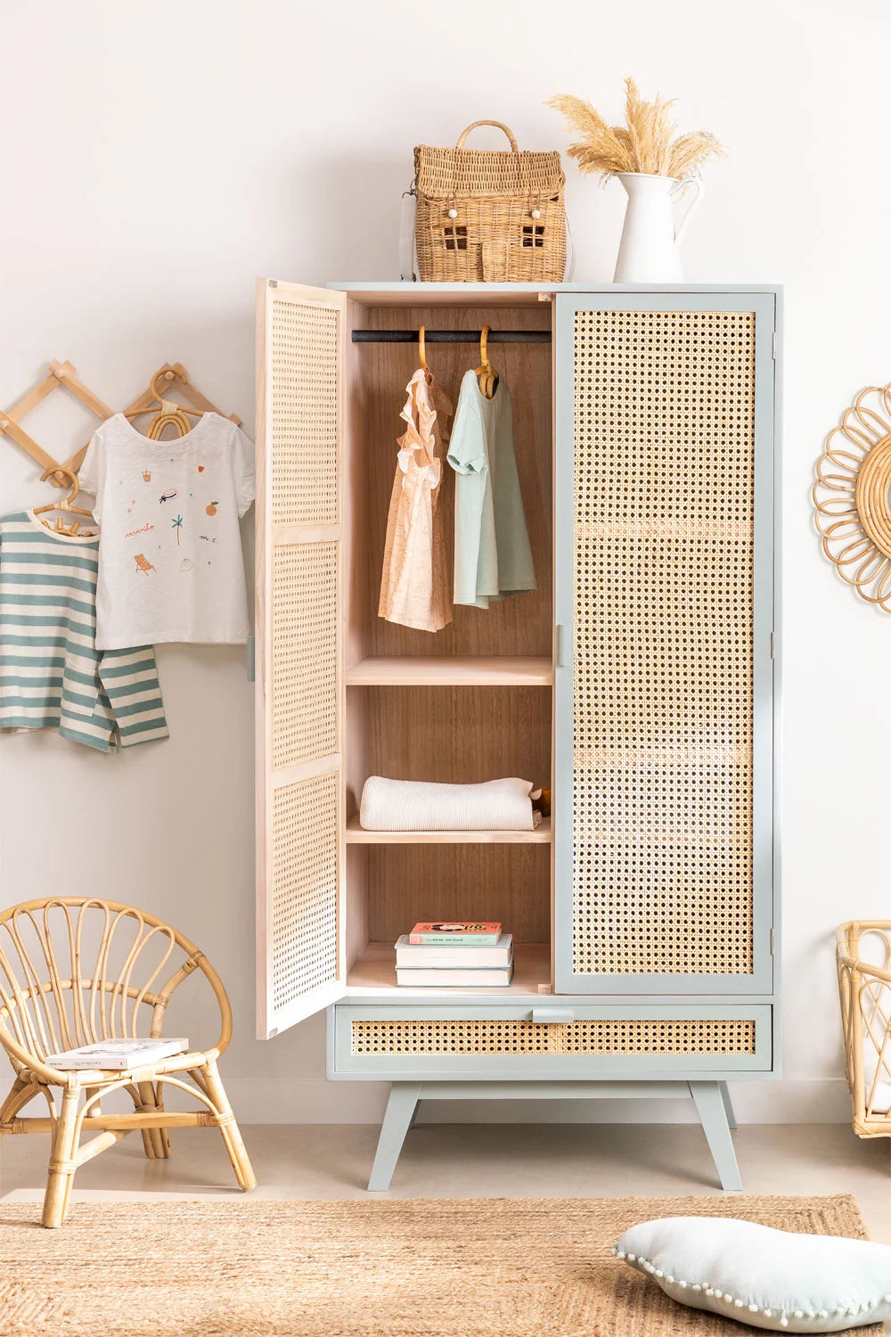 Armoire avec Tiroir en Bois & Portes en Rotin