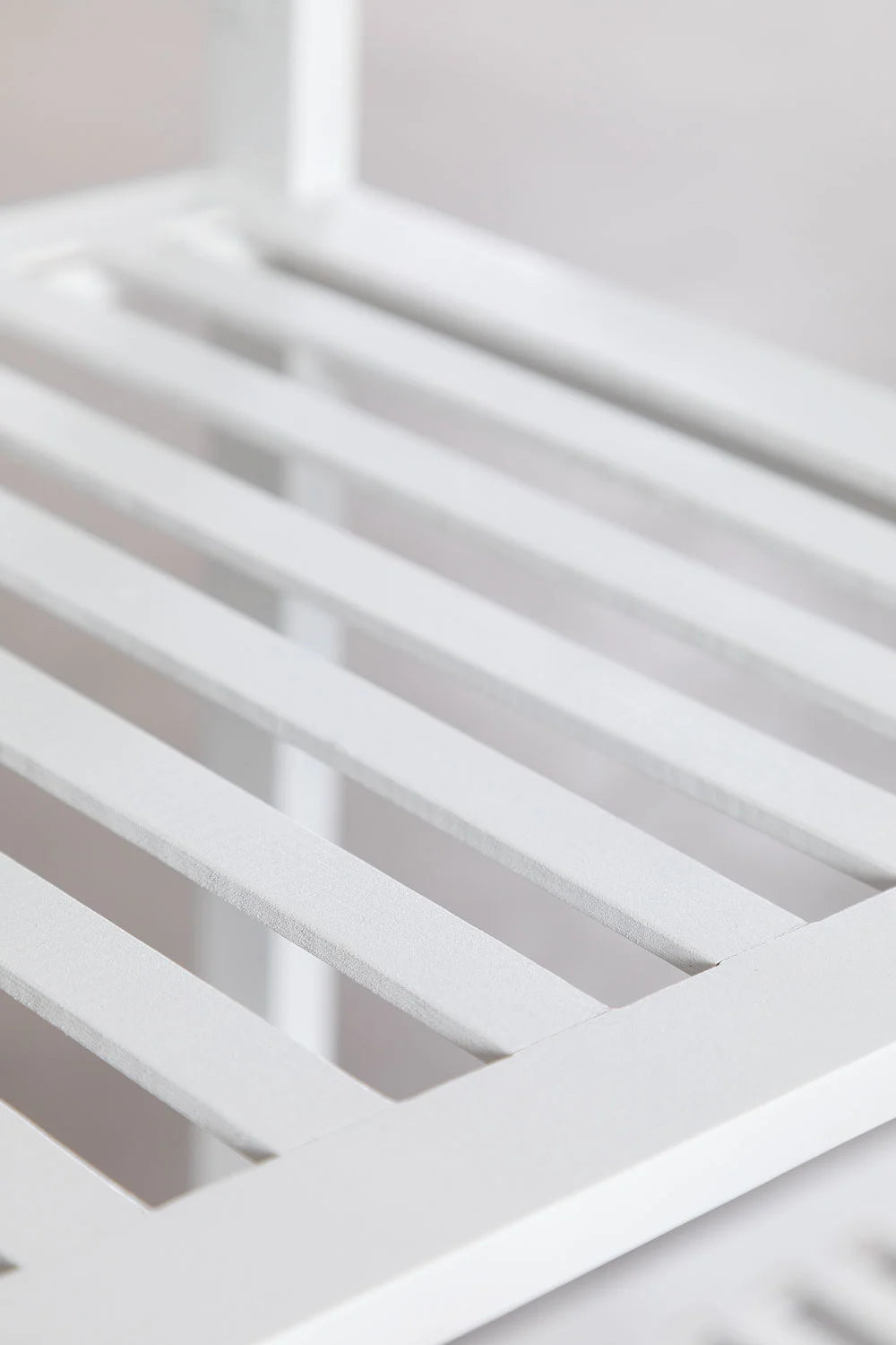 Armoire Ouverte avec Étagères en Bois