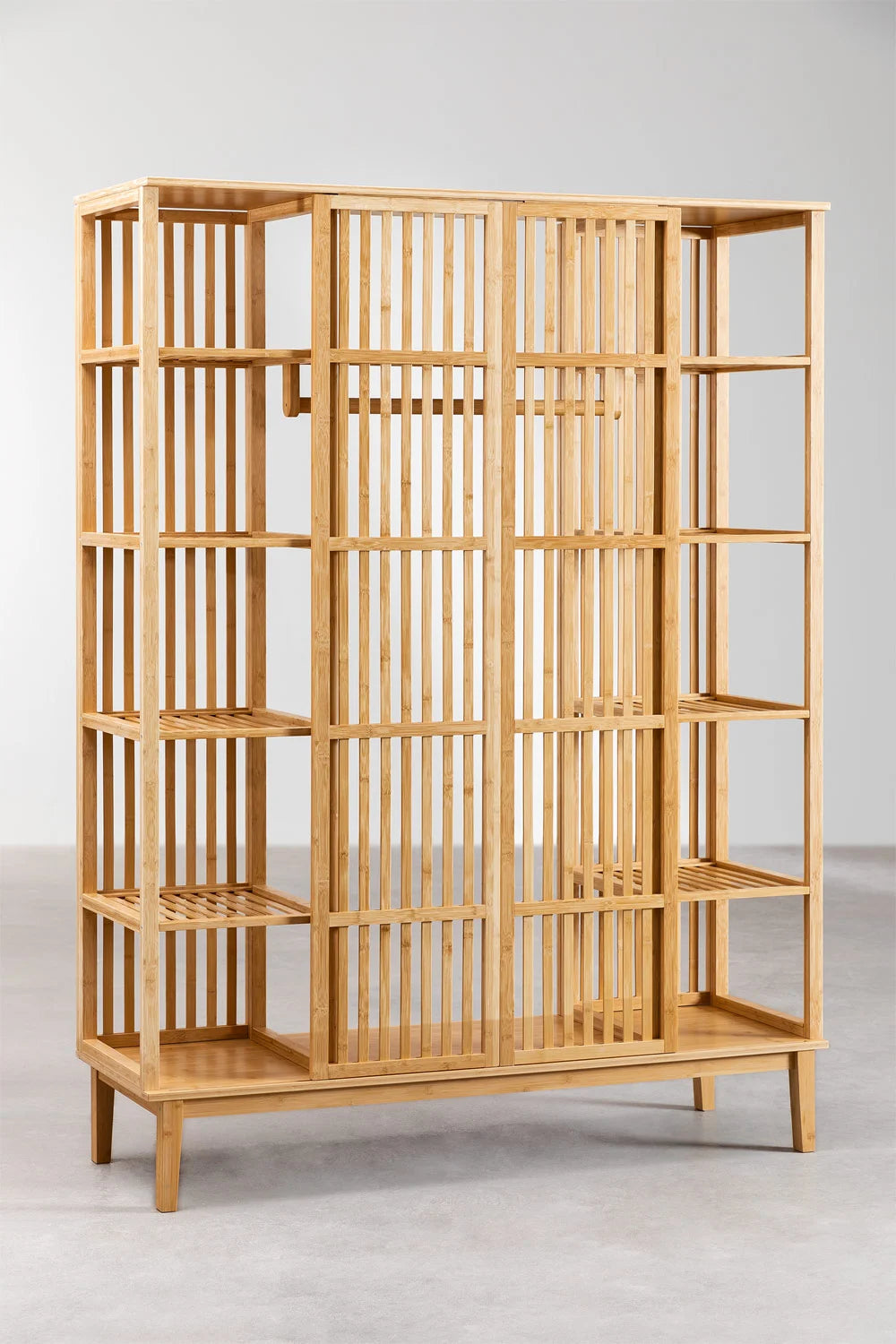 Armoire Ouverte en Bambou